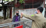 Một ngày ở khu vực cách ly ngõ 165 Cầu Giấy